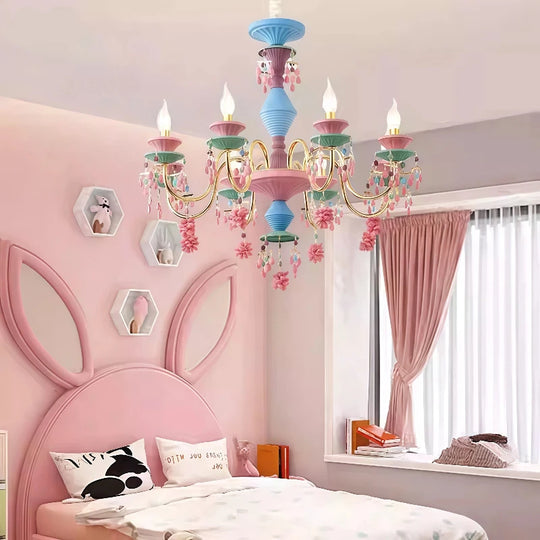 Lustre de style campagne française, idéal pour une salle à manger, une chambre d'enfant ou une chambre de princesse. Lustre européen coloré.